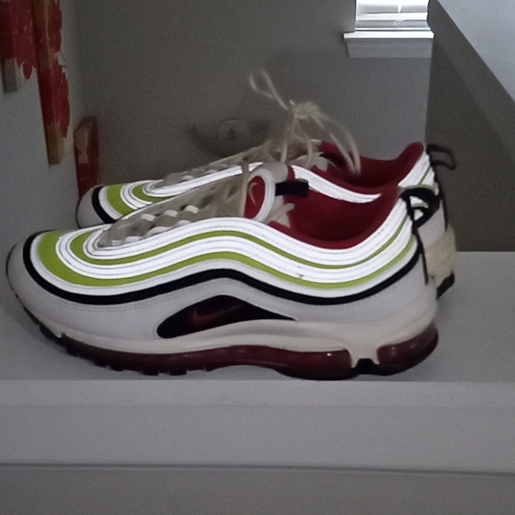 Getting ready for new items - Picture 4 of 4